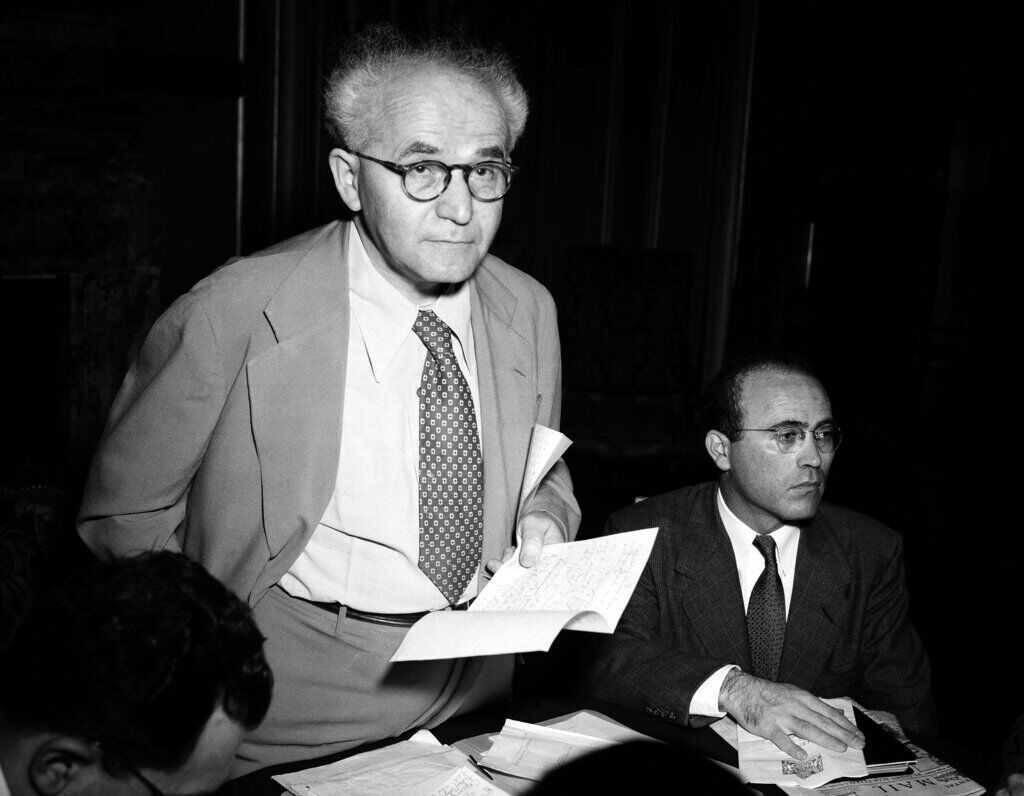 1948: David Ben-Gurion